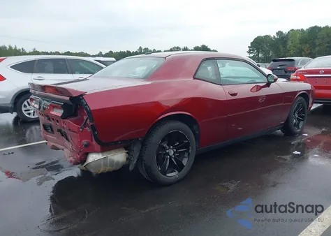 2018 Dodge Challenger Sxt z USA, uszkodzony, nr VIN 2C3CDZAG3JH294545